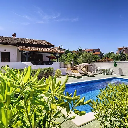 Ruza Holiday home